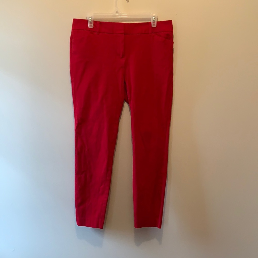 New York & Co. Red Ladies Khaki Pants w/ Stretch